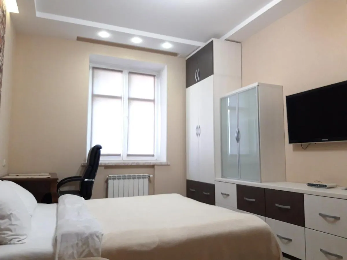 Центр,Вокзал,3 Комн Кв 1310 Apartment